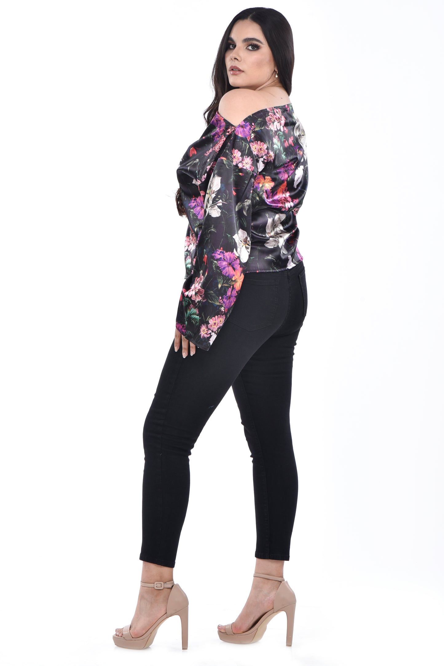 Blusa estampada hombro cruzado